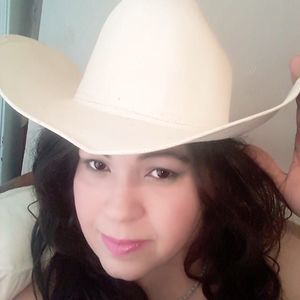 Meet your Posher, Mayra